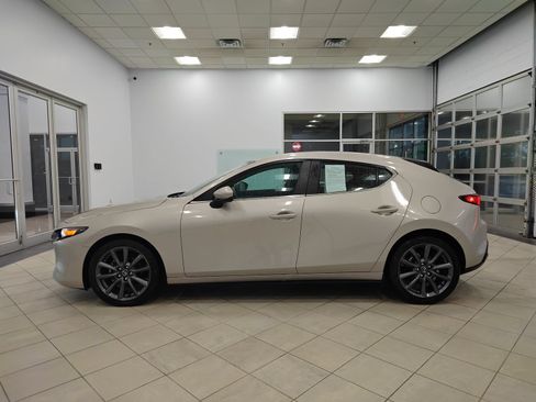 Used 2024 MAZDA MAZDA3 s FWD image 6