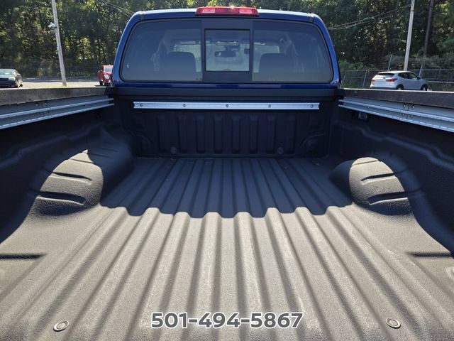 Used 2022 Nissan Frontier SV AWD/4WD image 17
