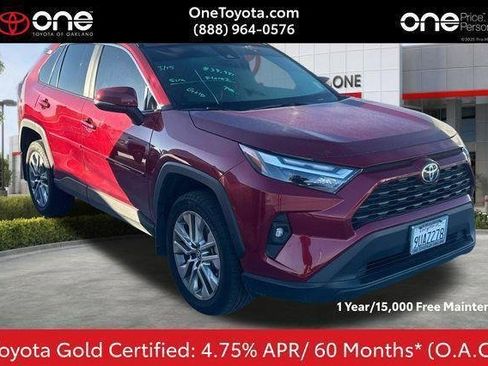 Used 2025 Toyota RAV4 XLE Premium image 1