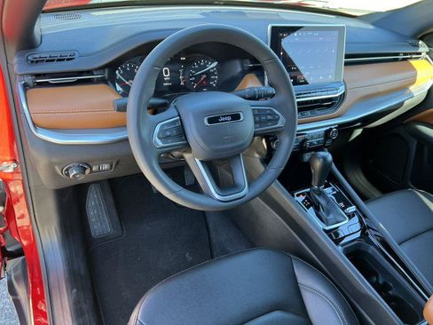 Used 2025 Jeep Compass Limited AWD/4WD image 14