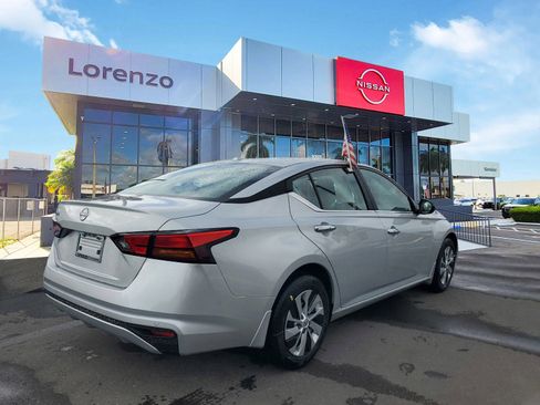 New 2025 Nissan Altima 2.5 S image 4