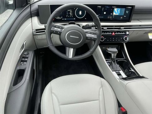 New 2026 Hyundai Tucson SEL image 11