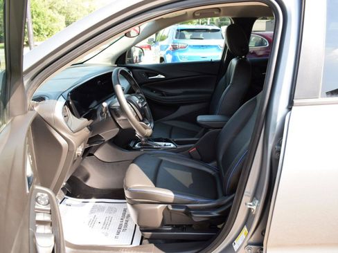 Used 2025 Buick Encore GX Sport Touring w/ Black Roof Package AWD/4WD image 31