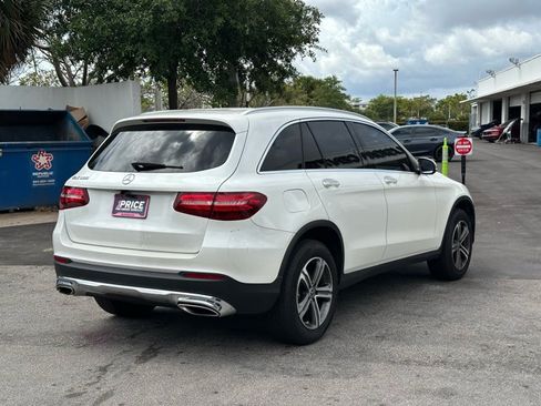 Used 2019 Mercedes-Benz GLC 300 image 4