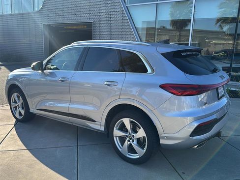 Used 2025 Audi Q5 Premium Plus w/ Premium Plus image 8