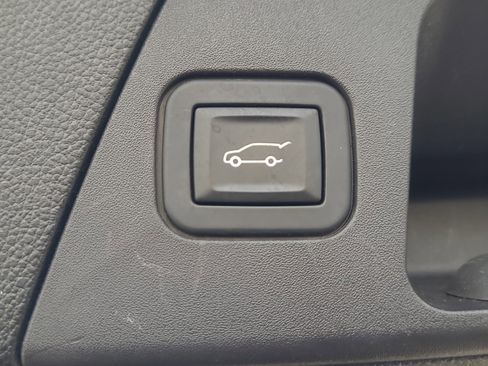 Used 2017 Buick Envision Essence image 31