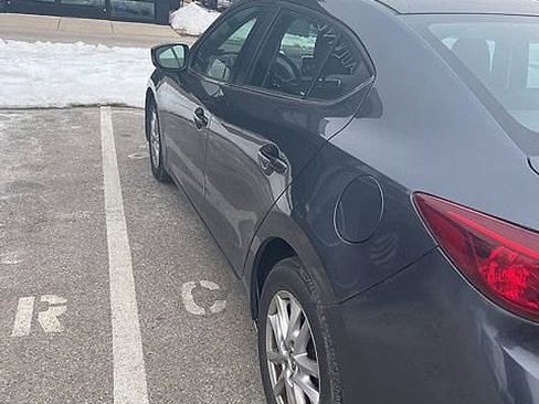 Used 2015 MAZDA MAZDA3 i Touring image 14