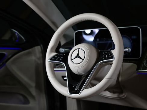 Used 2024 Mercedes-Benz Maybach S 580 Maybach S 580 4MATIC image 81