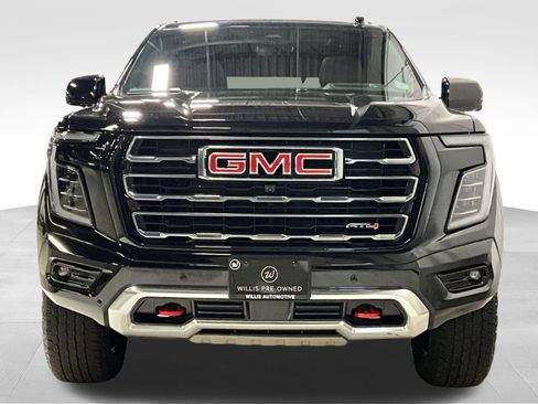 Used 2025 GMC Yukon AT4 w/ AT4 Premium Package AWD/4WD image 3