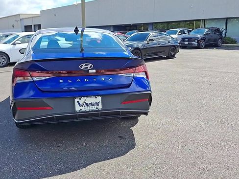 Certified 2025 Hyundai Elantra Sport w/ Cargo Package image 7