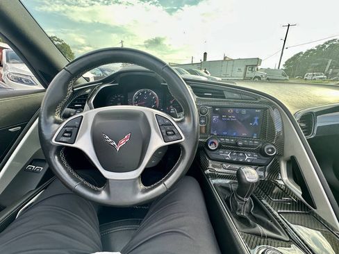 Used 2014 Chevrolet Corvette Stingray Convertible RWD image 18