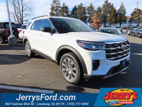 New 2026 Ford Explorer Active w/ Active Comfort Package image 1