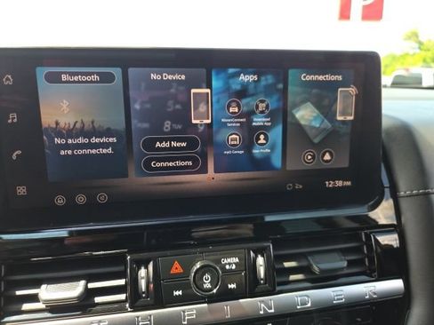 Used 2026 Nissan Pathfinder SL AWD/4WD image 24