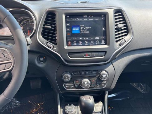 Used 2022 Jeep Cherokee Latitude Lux AWD/4WD image 17