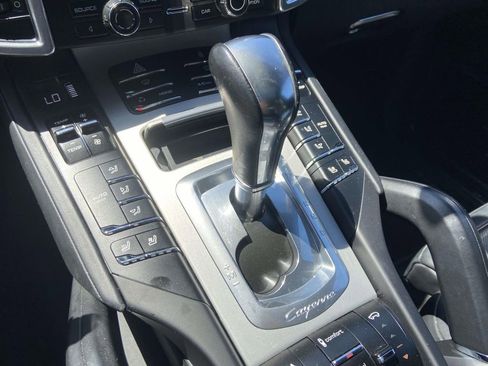 Used 2013 Porsche Cayenne Turbo AWD/4WD image 10