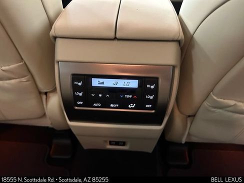 Used 2023 Lexus GX 460 Premium w/ Accessory Package AWD/4WD image 16