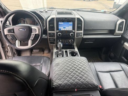 Used 2018 Ford F150 Lariat w/ Equipment Group 502A Luxury AWD/4WD image 21