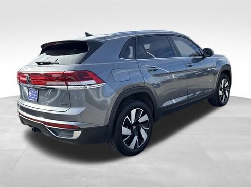Used 2024 Volkswagen Atlas Cross Sport SE image 5