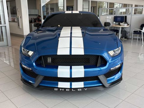 Used 2020 Ford Mustang Shelby GT350 w/ Technology Package RWD image 3