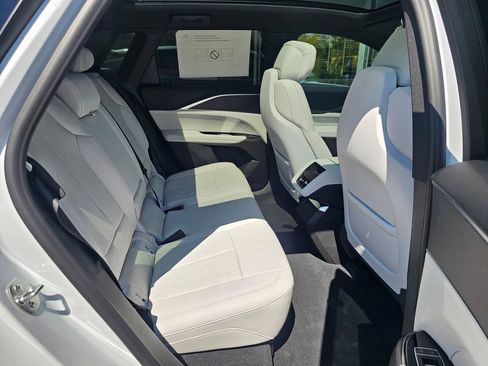 New 2026 Cadillac Lyriq Sport AWD/4WD image 12