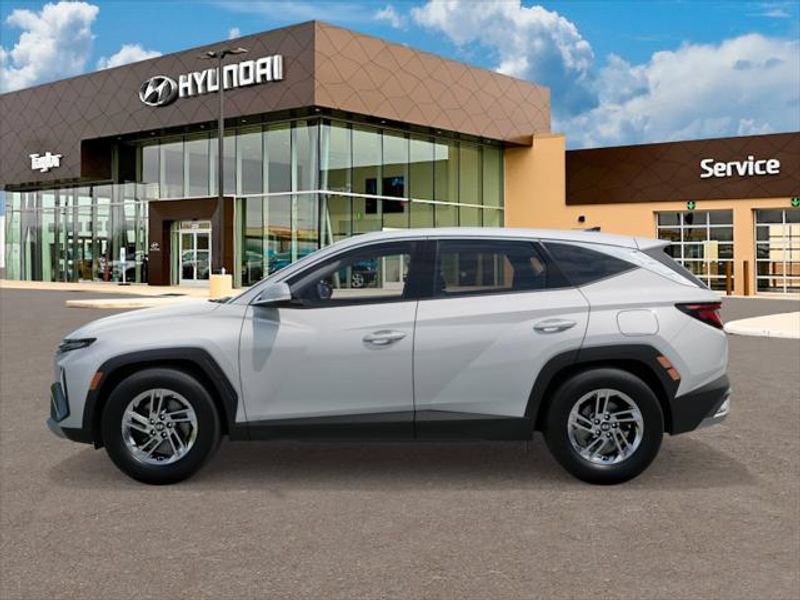New 2026 Hyundai Tucson SE AWD/4WD image 3