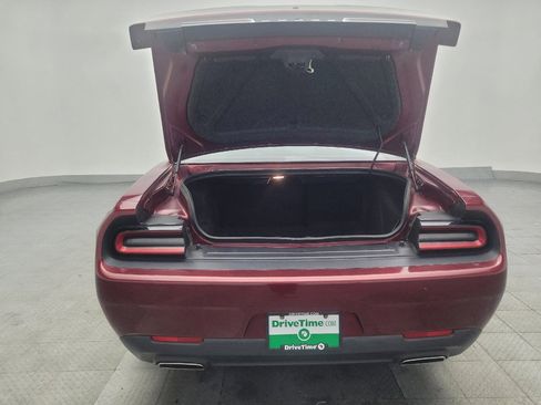 Used 2020 Dodge Challenger SXT RWD image 29