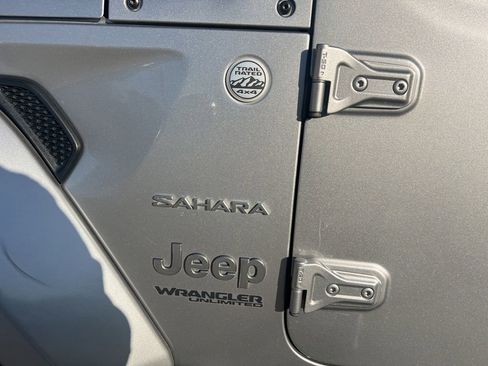 Certified 2020 Jeep Wrangler Unlimited Sahara image 14
