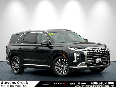 Used 2024 Hyundai Palisade Calligraphy FWD image 1