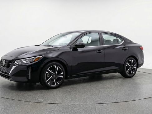 Used 2025 Nissan Sentra SV FWD image 3