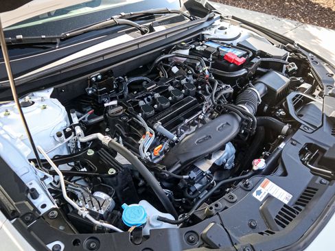 Certified 2024 Honda Accord LX image 32