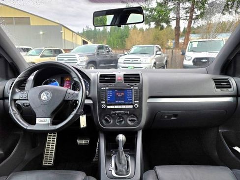 Used 2008 Volkswagen GTI 2-Door image 10