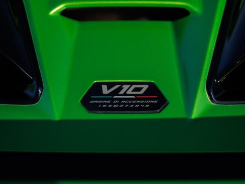 Used 2023 Lamborghini Huracan Tecnica image 26