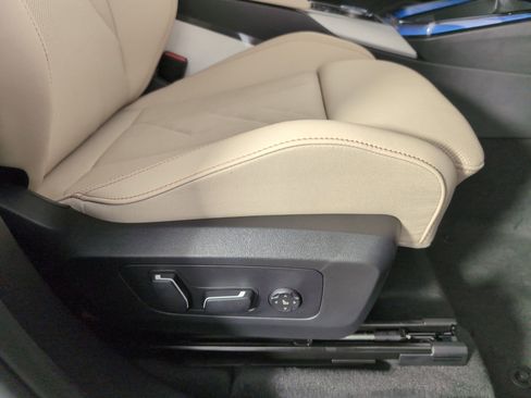 Used 2026 BMW X3 xDrive30 w/ M Sport Package image 25