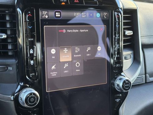 Used 2025 RAM 1500 Laramie image 14