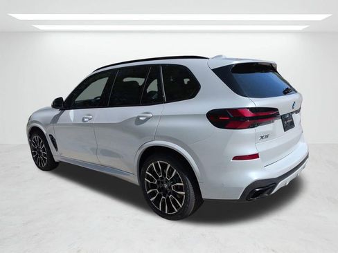New 2026 BMW X5 xDrive40i w/ M Sport Package AWD/4WD image 6