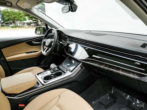 Used 2024 Audi Q7 2.0T Premium Plus w/ Premium Plus Package AWD/4WD image 15