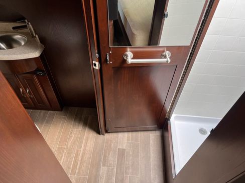 Used 2019 Mercedes-Benz Sprinter 170 image 25