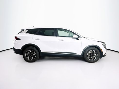 Used 2025 Kia Sportage LX FWD image 10