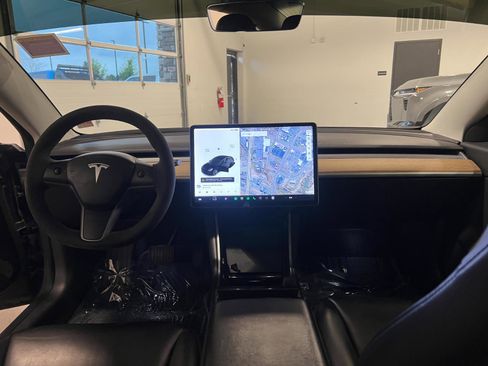 Used 2018 Tesla Model 3 Performance AWD/4WD image 26