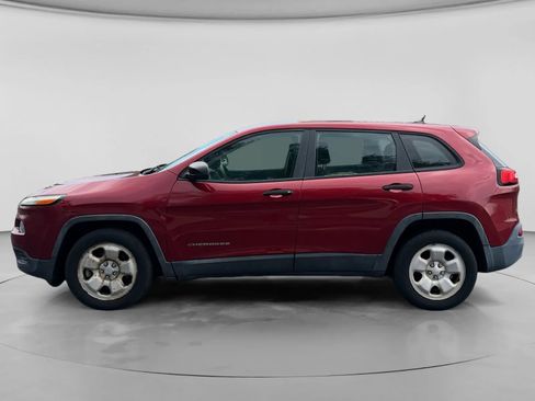 Used 2014 Jeep Cherokee Sport FWD image 2