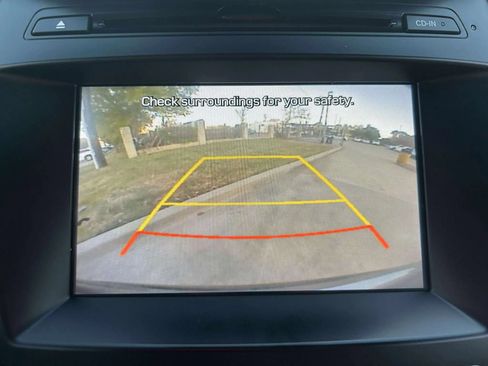 Used 2017 Hyundai Santa Fe Sport FWD image 16