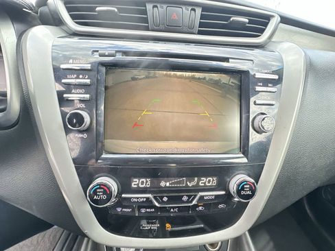 Used 2019 Nissan Murano AWD image 15