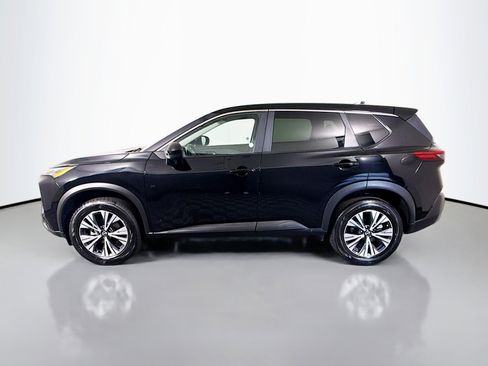 Used 2023 Nissan Rogue SV image 6