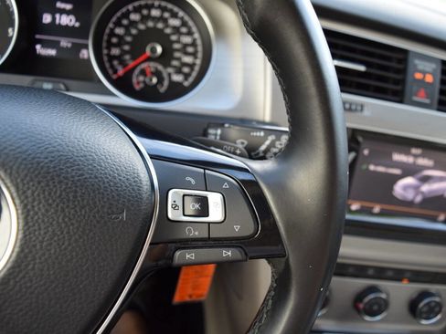 Used 2015 Volkswagen Golf TDI SE image 64