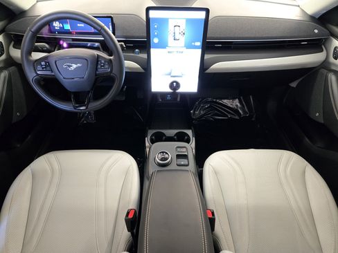 Certified 2021 Ford Mustang Mach-E Premium AWD/4WD image 27