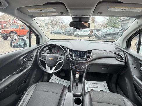 Used 2018 Chevrolet Trax LT w/ LT Convenience Package image 37