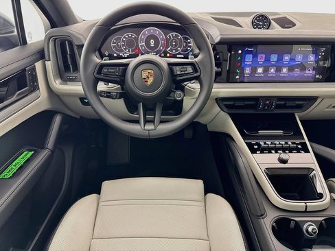 New 2026 Porsche Cayenne Coupe AWD/4WD image 25
