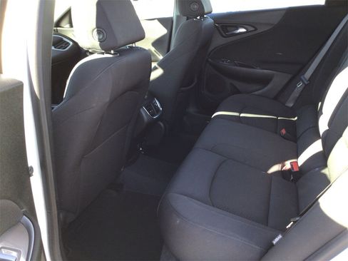 Used 2023 Chevrolet Malibu LT image 10