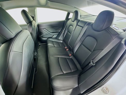 Used 2021 Tesla Model 3 Long Range image 26