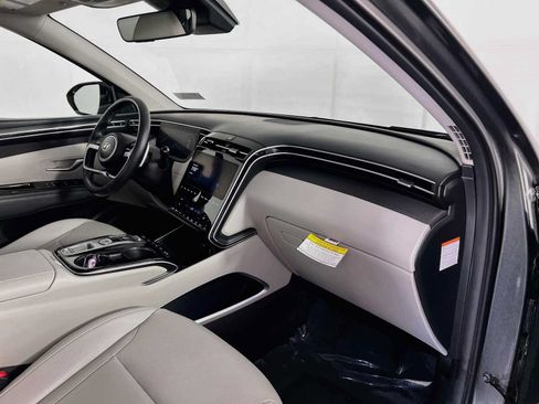 Certified 2023 Hyundai Tucson Limited AWD/4WD image 30